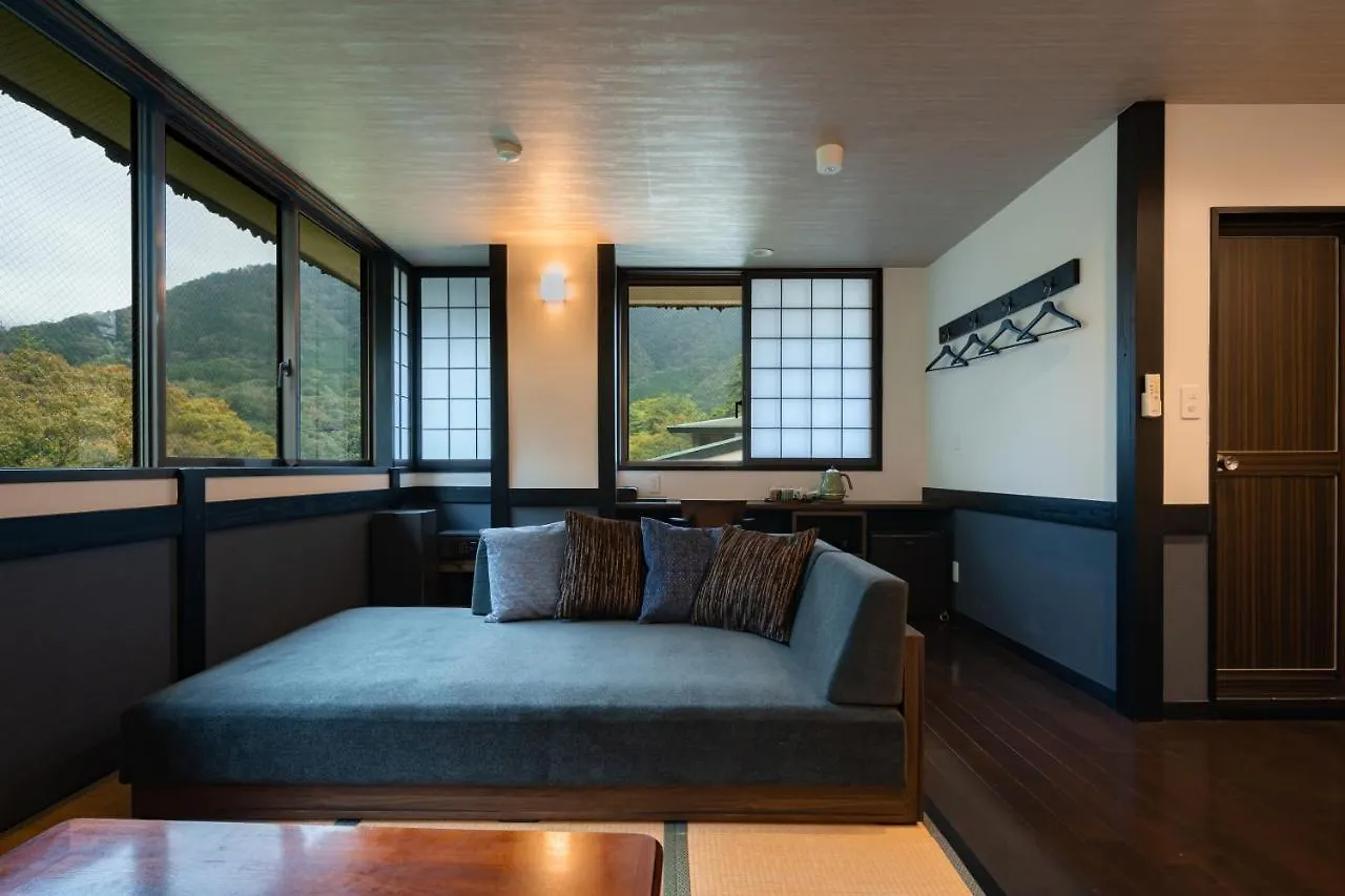 Onsen Guest House Tsutaya Hakone 2*,